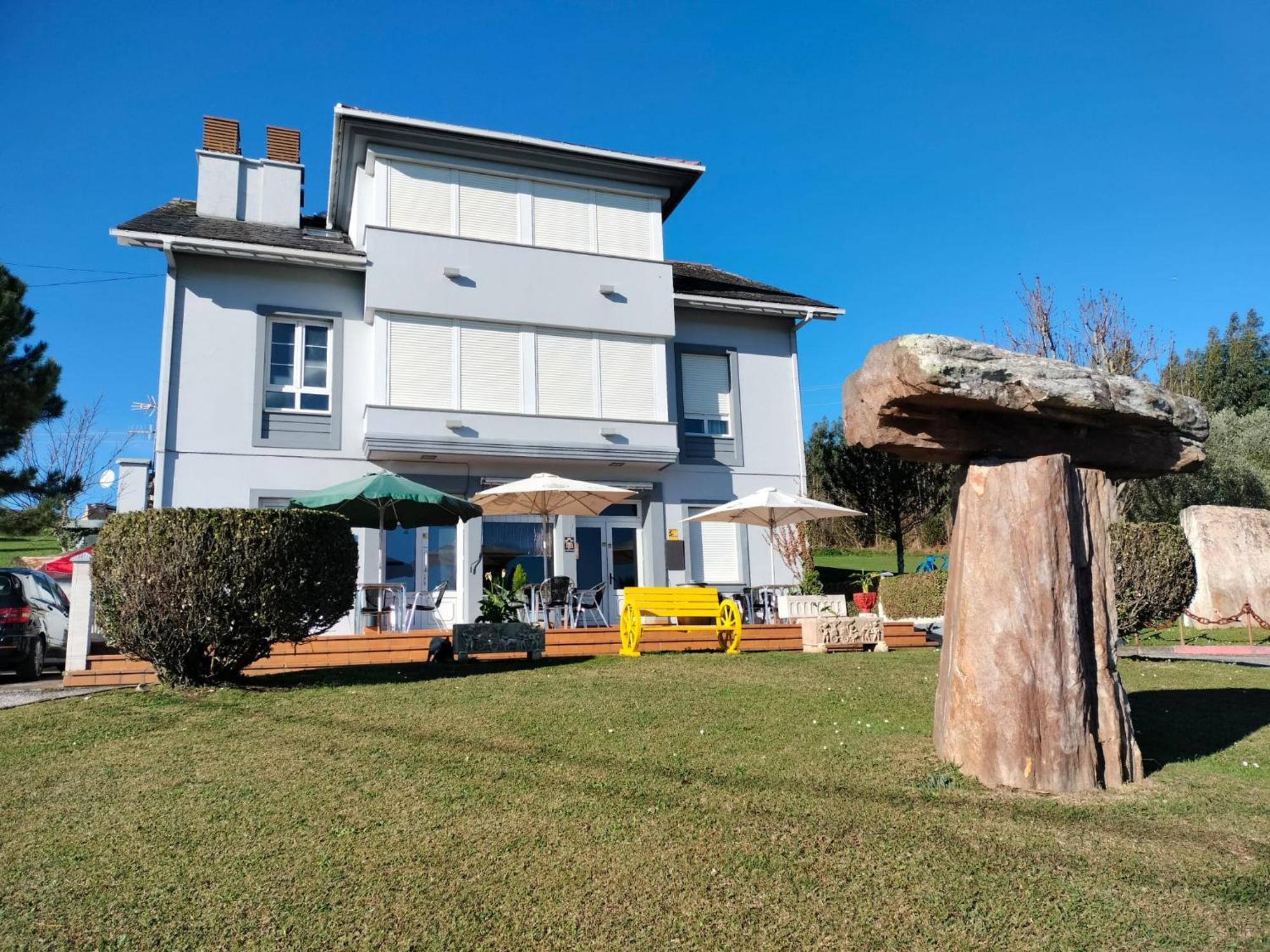 Hotel Capellan Navia Exterior photo